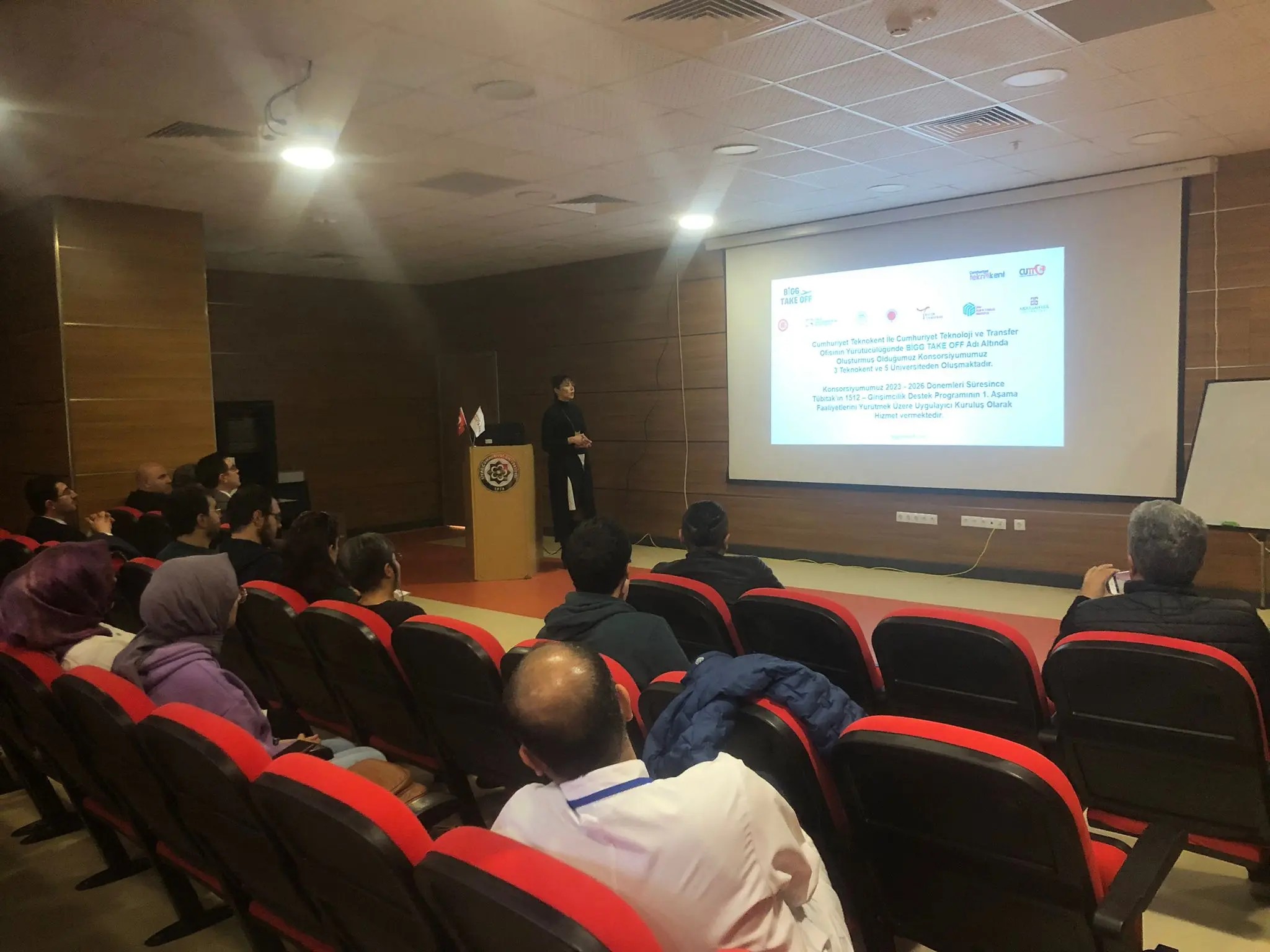 TÜBİTAK 1512 BİGG Bireysel Genç Girişimcilik Destek Programı Bilgilendirme Toplantısı için Tıp Fakültesindeyiz